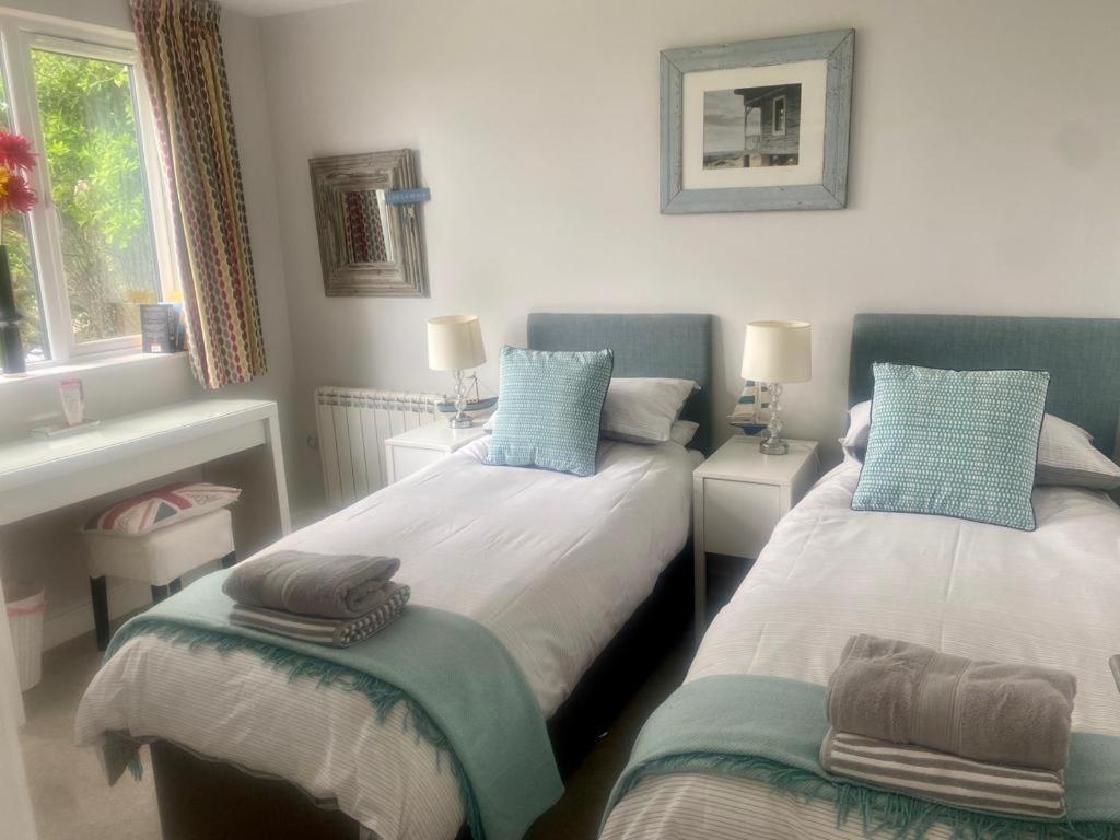 2 Bedroom Cottage Sleeps 4, With Pool Use, Sennen Exterior foto